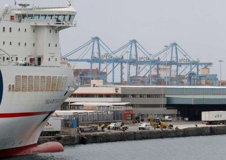 Foto de archivo del puerto de La Luz, en Las Palmas de Gran Canaria / EFE Elvira Urquijo A.